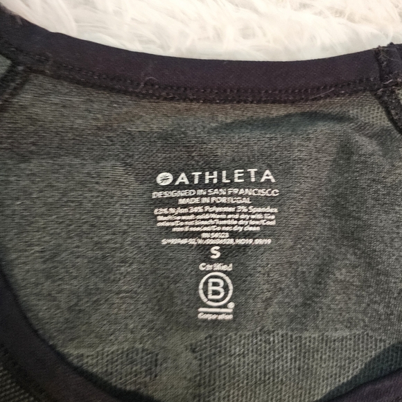 Athleta Charcoal Camo Short Sleeve Tee Small - Picture 5 of 9